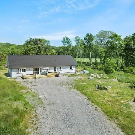 4757-aakirkeby-sosevejen-23 Casa vacanze *