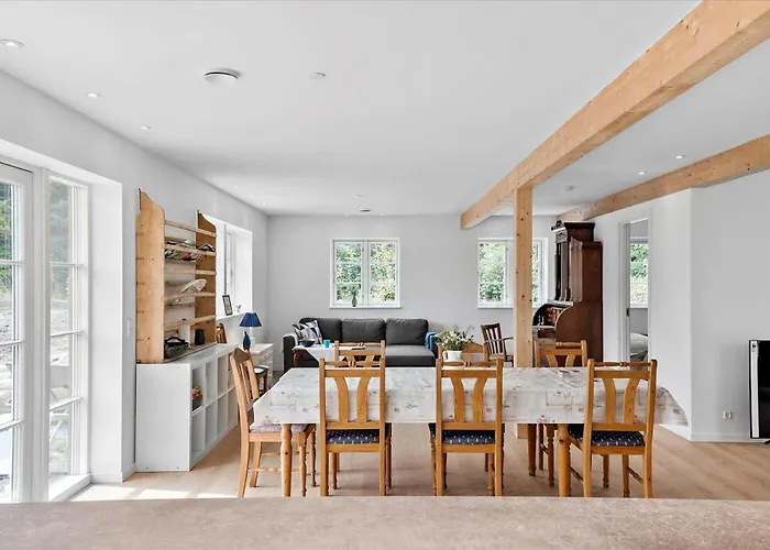 4757-aakirkeby-sosevejen-23 * Åkirkeby